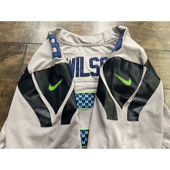 Nike Elite Mens Gray Authentic Russell Wilson #3 Seattle Seahawks Jersey Size 40 - Picture 5 of 10